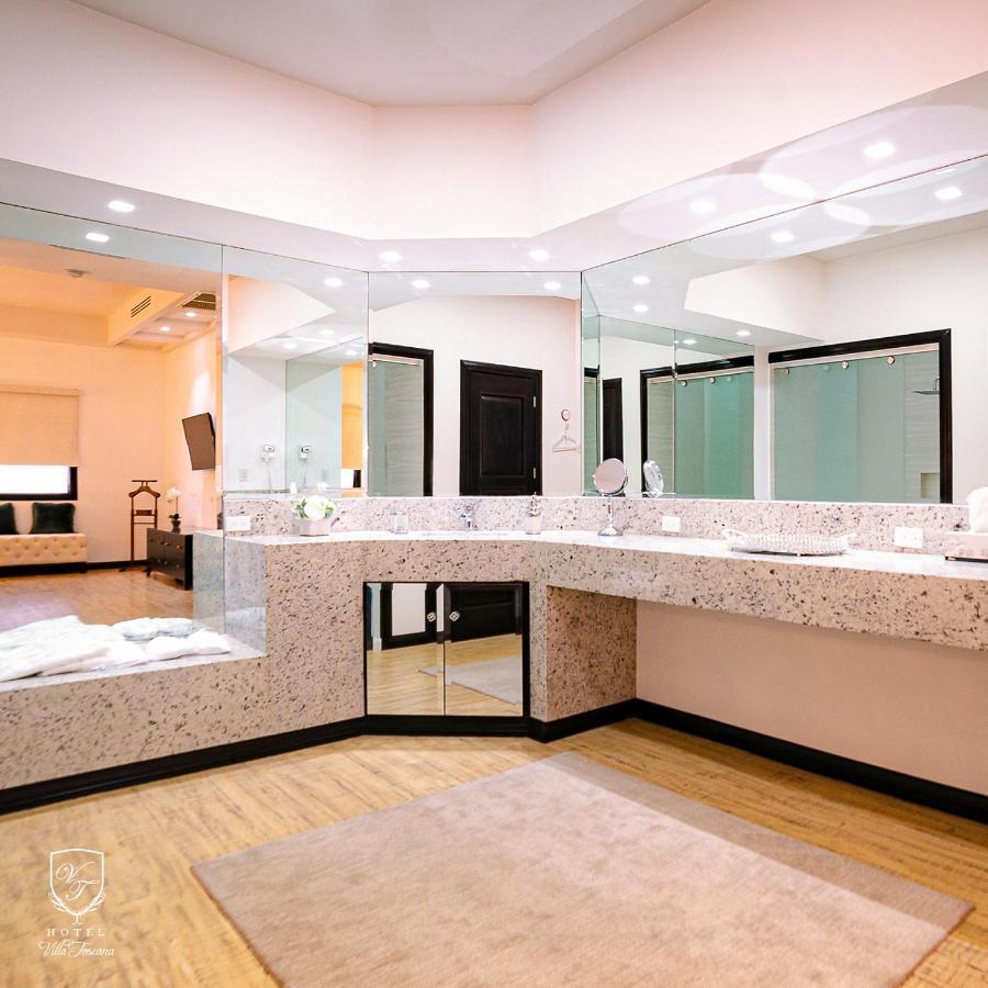 Hotel Boutique Villa Toscana Hermosillo Bagian luar foto