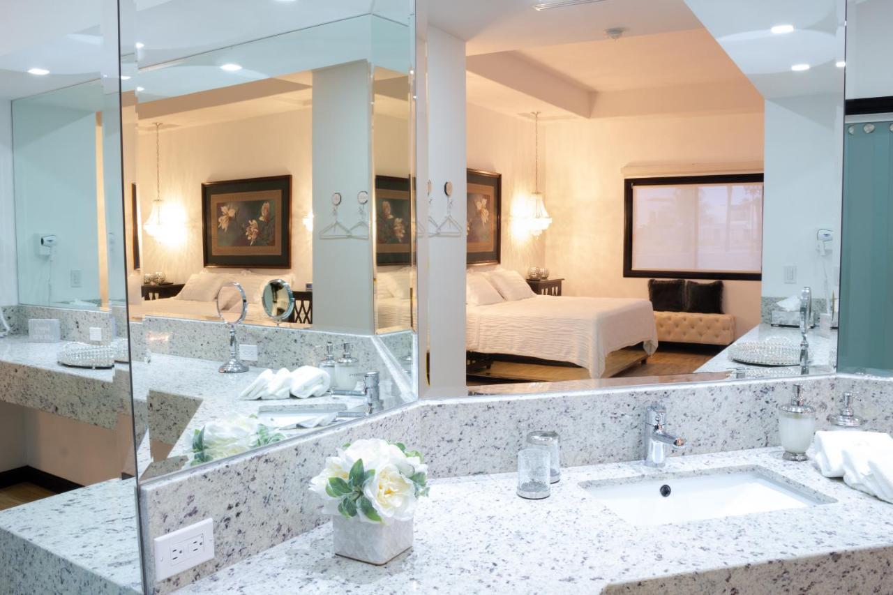 Hotel Boutique Villa Toscana Hermosillo Bagian luar foto