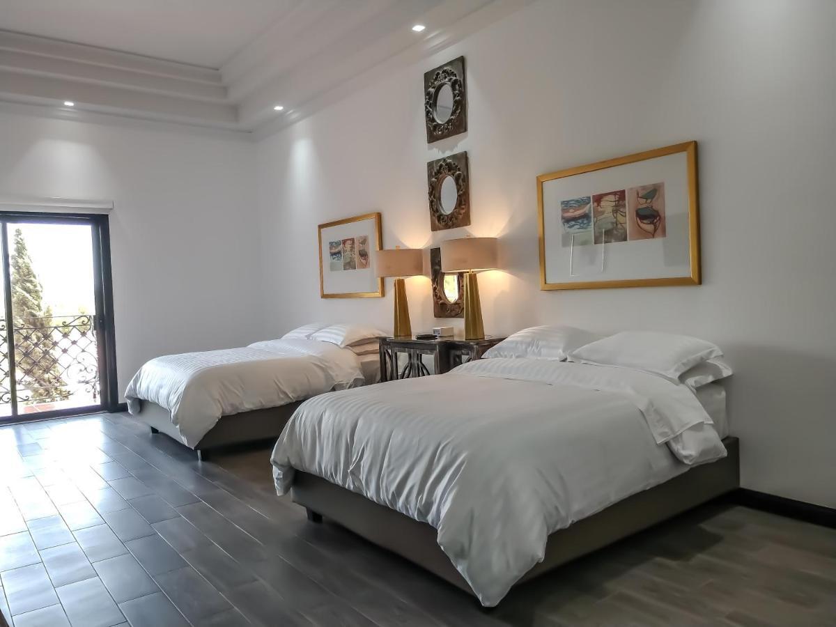 Hotel Boutique Villa Toscana Hermosillo Bagian luar foto
